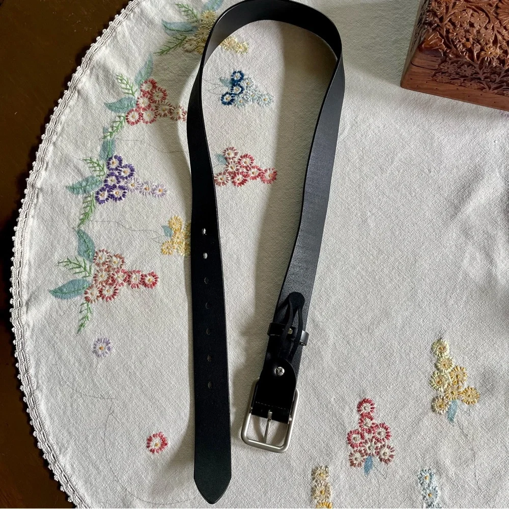 Black Leather Belt with Rectangular Silver Buckle. 40